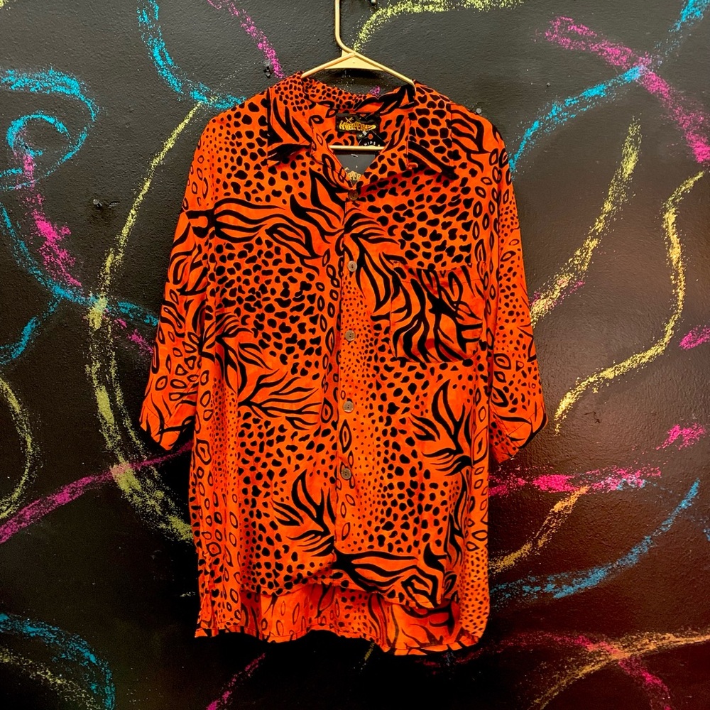 Hello Tiger! Tiger Print Button-down Party shirt, size L
